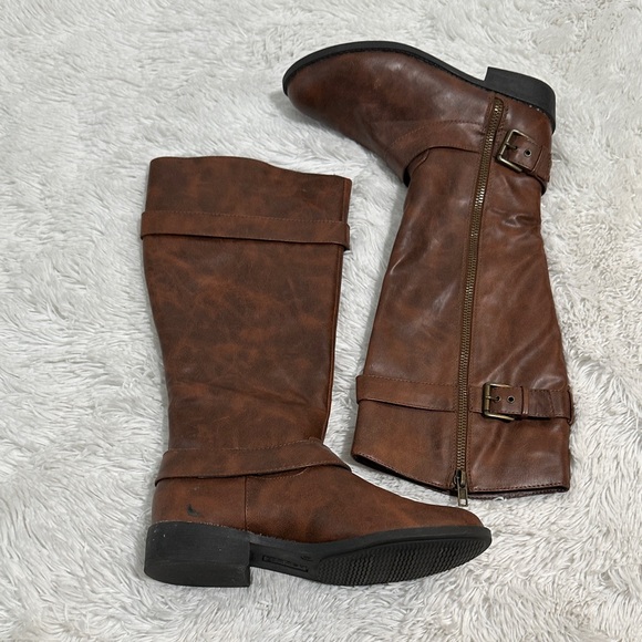 Brash Shoes - 🍏 NWOT Brash Boots